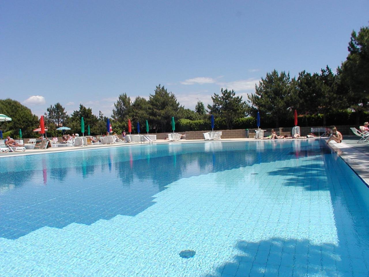 Appartamenti Valbella Con Piscina Bibione Dış mekan fotoğraf