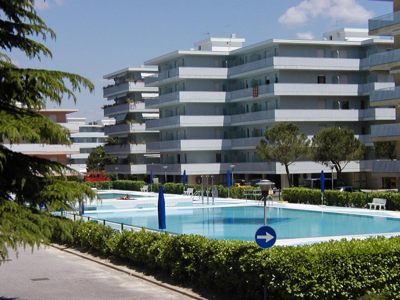 Appartamenti Valbella Con Piscina Bibione Dış mekan fotoğraf